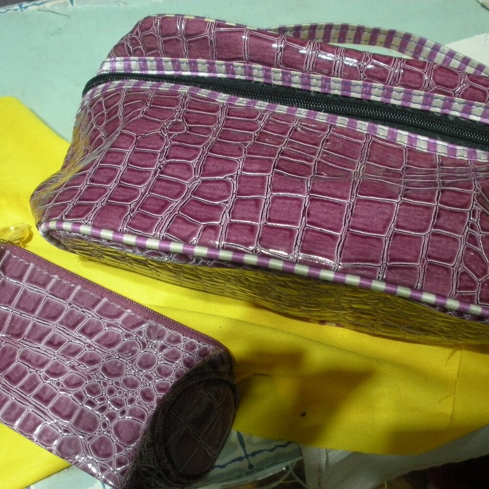 Estee Lauder Makeup Bags, 1 Small and 1 Large, Mauve Color